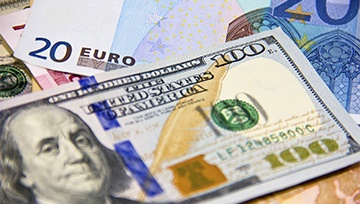 Euro, Dollar Set to Diverge on German and US Inflation Data