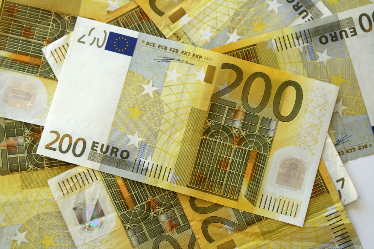 ユーロ見通し：ECB政策判断を控えて。ユーロ/ドルはショート急減