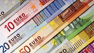 Euro at Risk on ECB Policy Announcement, EU Leaders’ Summit