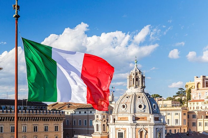 EURUSD and Italian Assets Fall as Italian Political Uncertainty Returns
