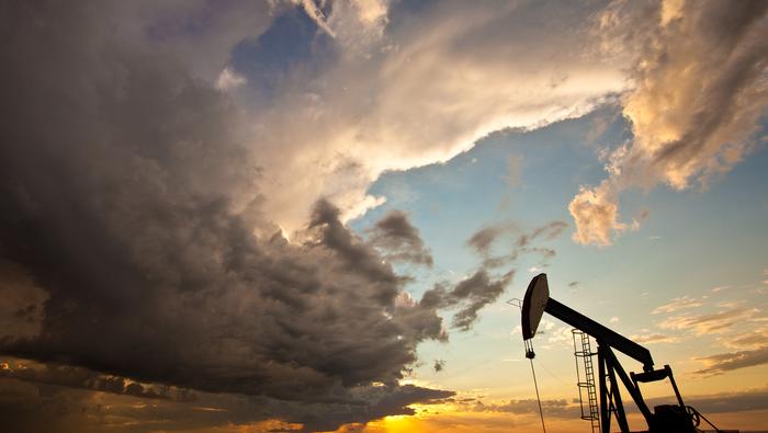 Технический анализ сырой нефти: нефть отскакивает от поддержки Фибоначчи