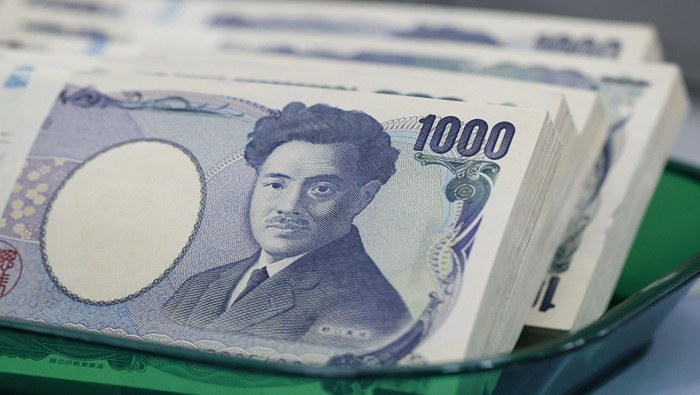 Japanese Yen Latest: USD/JPY and EUR/JPY Probe Fresh Multi-Year Highs