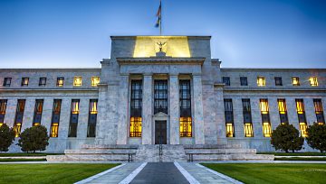 Trading Forecast: The Monetary Policy Race Heats Up, Now the Fed