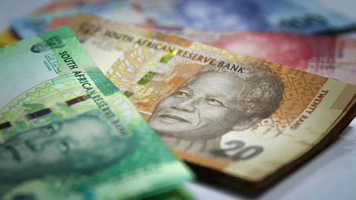 USD/ZAR Price Forecast: Rand Suffers as Risk Sentiment Sours