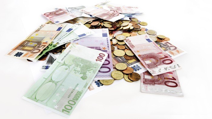 ユーロ見通し：ユーロ圏GDP、米FOMC議事要旨を控えたユーロ/米ドル、ユーロ/豪ドル、ユーロ/英ポンドの値動きを探る