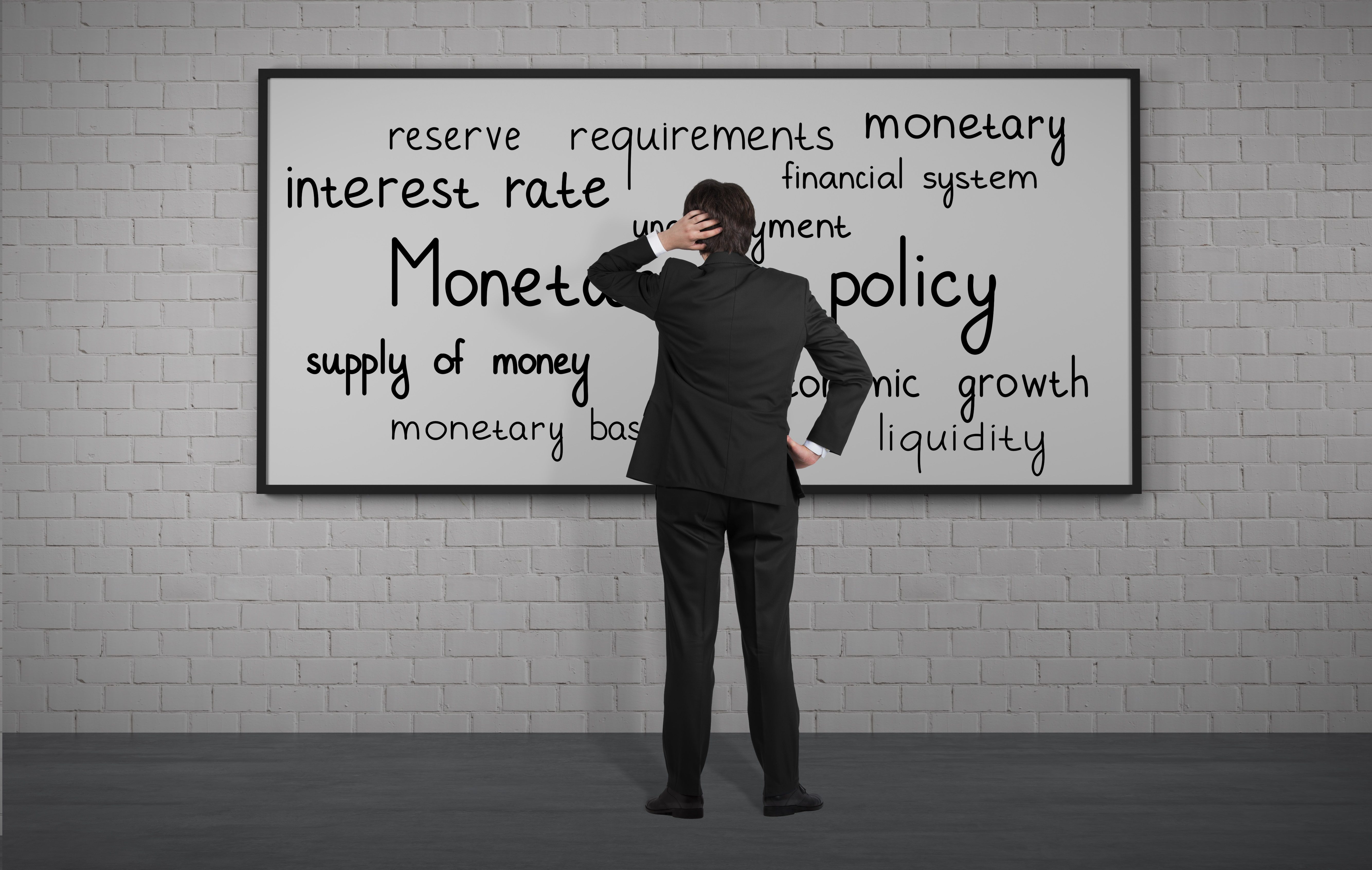 contractionary-monetary-policy-what-is-it-and-how-does-it-work