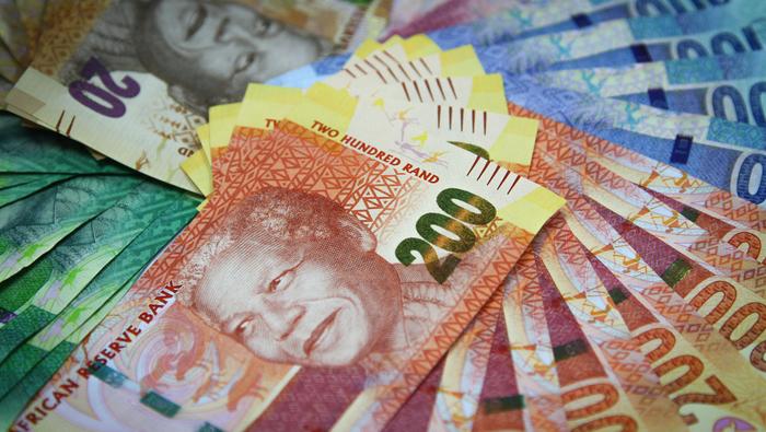 USD/ZAR растет на фоне возможного импичмента президенту ЮАР Рамафосе