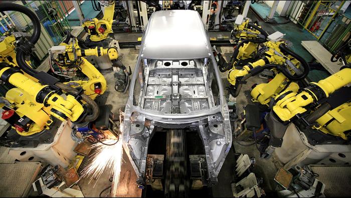 U.S. Manufacturing Cools but Stays on Growth Path, Dollar Ticks Higher as NFP Comes in Focus