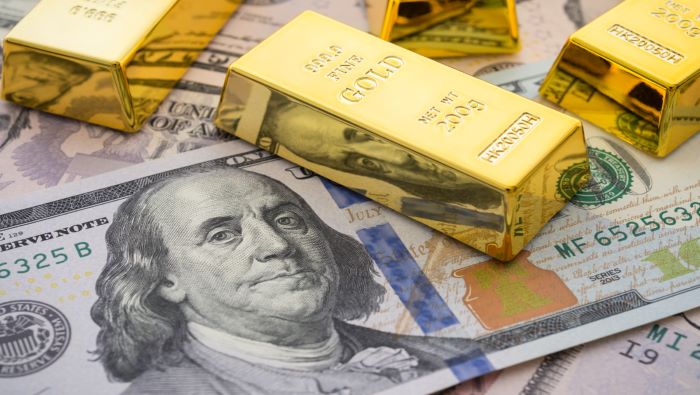 Gold Price Outlook: Gold Slumps to Key Support