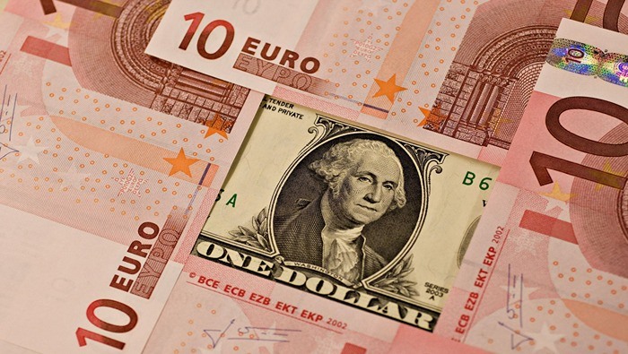 EUR/USD Gains Some Ground Ahead Of Euro Area Consumer Confidence Data