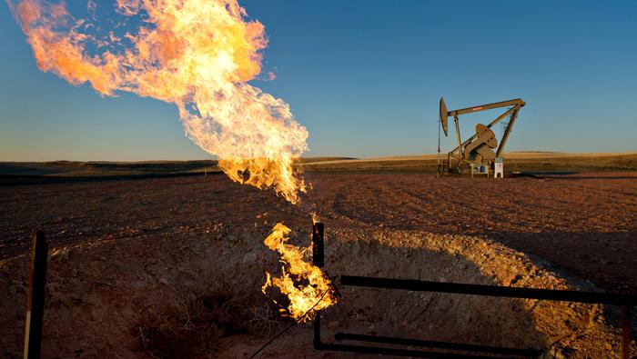 原油価格見通し：原油はまた昇る