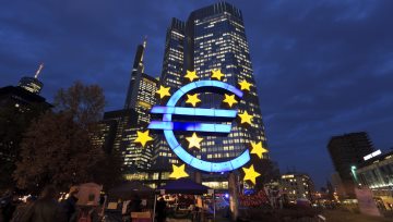 EUR/USD Bull-Flag Formation Vulnerable to Dovish Draghi