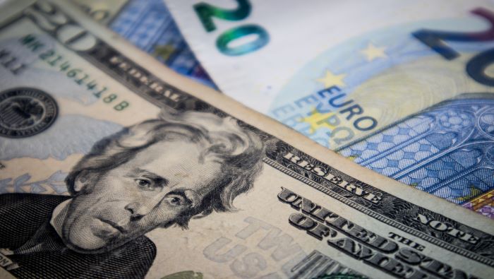 EUR/USD Price Forecast: Euro Ekes Out Marginal Gains Ahead of ECB Minutes