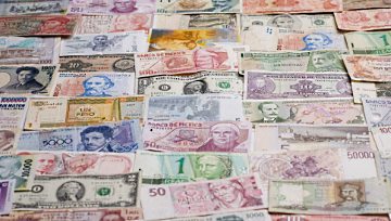 US Dollar Hits 1-Month High as Aussie and NZ Dollars, Yen Suffer