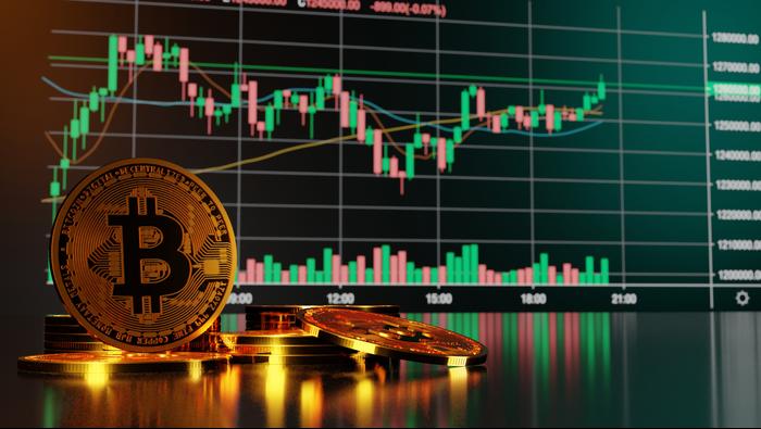 Bitcoin (BTC) and Ethereum (ETH) Battle Key Resistance Heading Into the Weekend