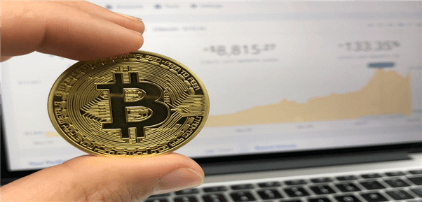تقلب أسعار البيتكوين جعلها من أبرز العملات التي يتداول عليها الكثير يومياً
