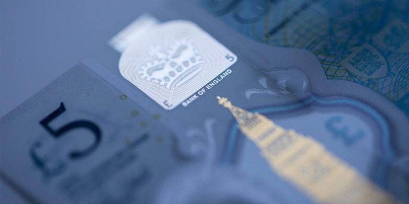 inv-pound-falling-uk-rate-rise