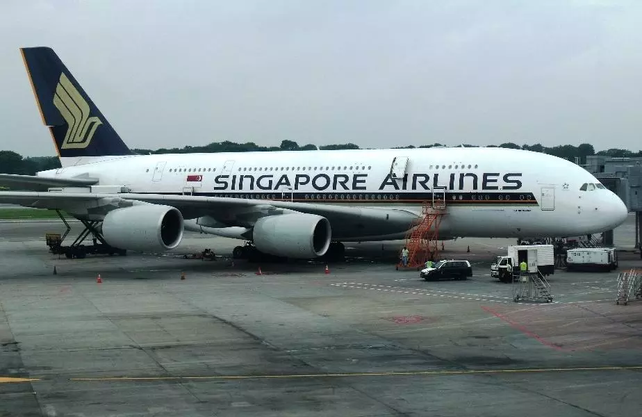 A Singapore Airlines plane