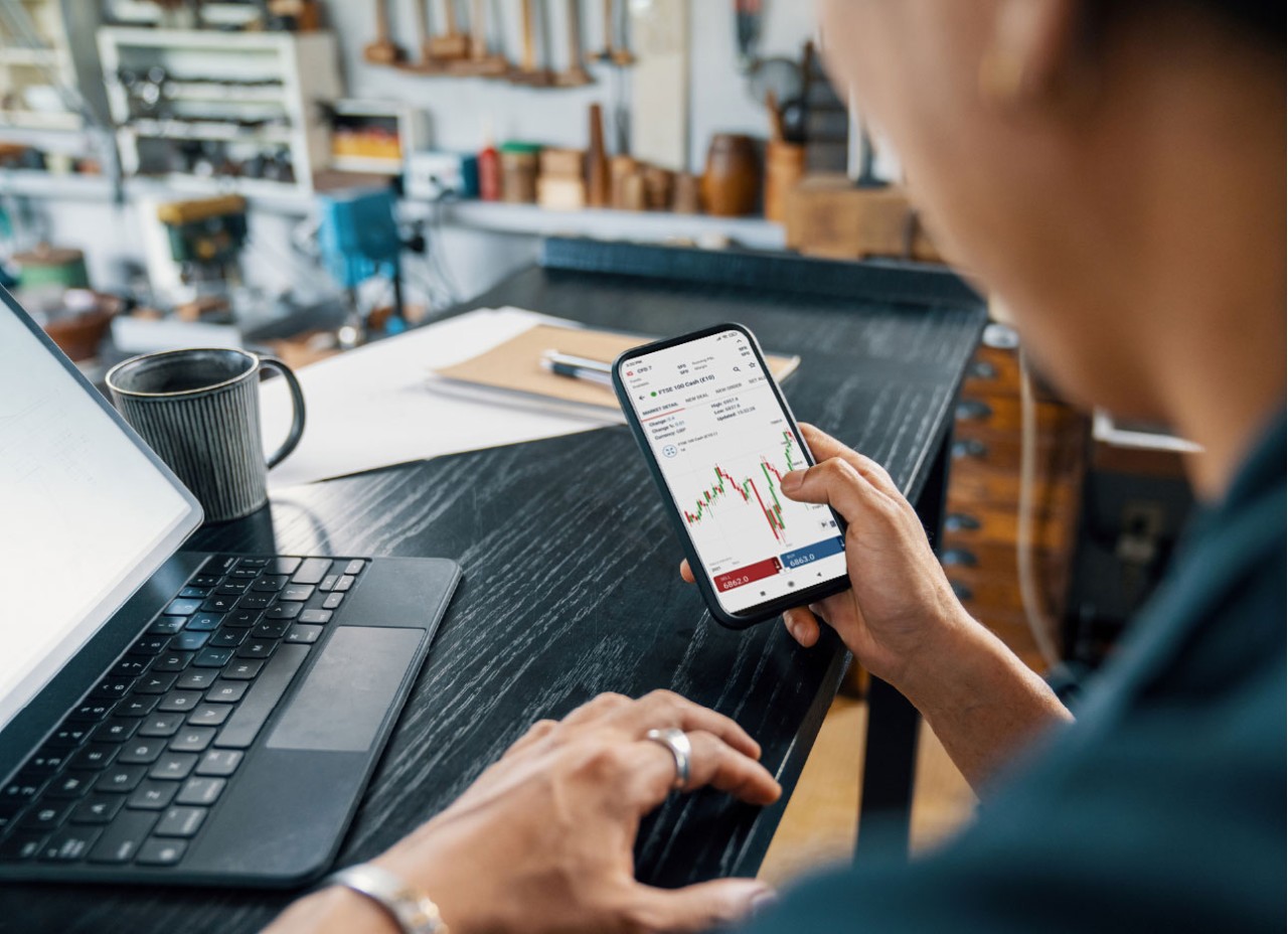 What Is Paper Trading and How Do You Use It? - IG UK