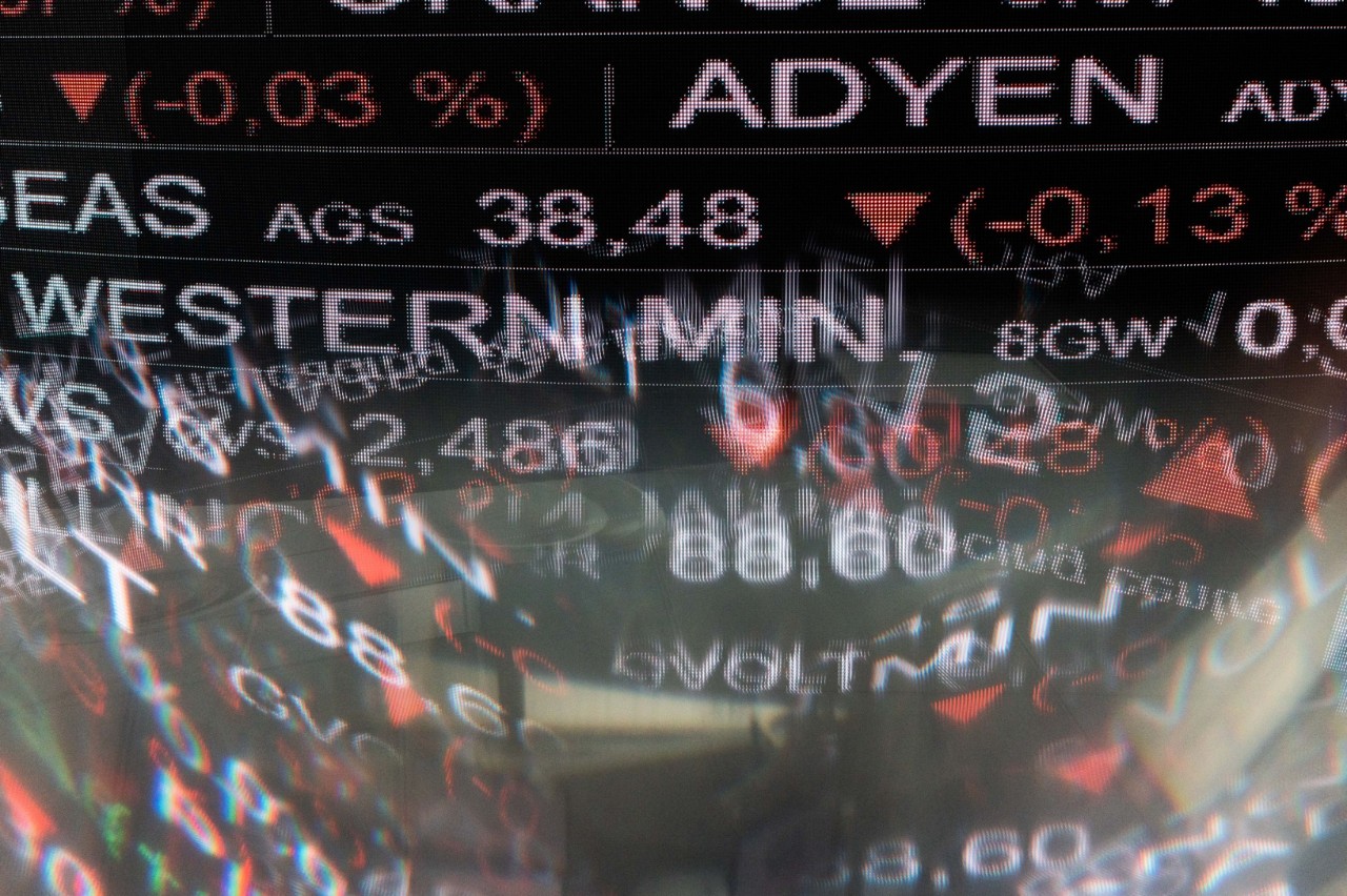 Beyond Meat Stock Crash: Why Hype-Driven Investing Fails