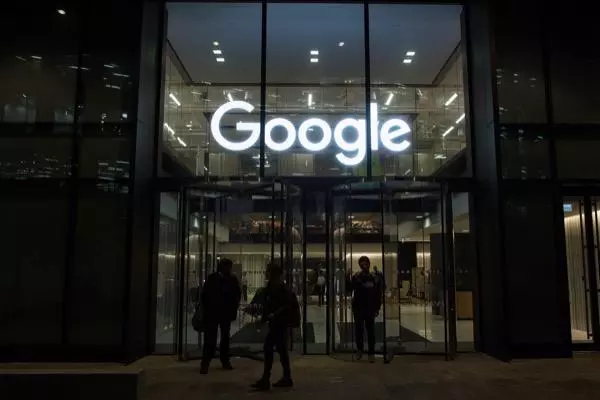 Alphabet (Google) share price: what’s the outlook leading into the Q1?