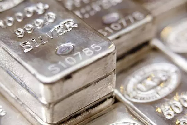 Silver prices: short-term volatility and long-term opportunity?