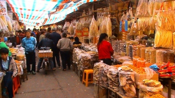 A street market in China