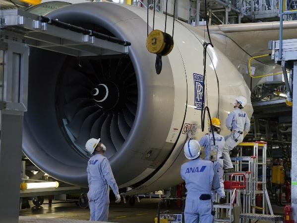 Rolls-Royce share price stock target analyst rating