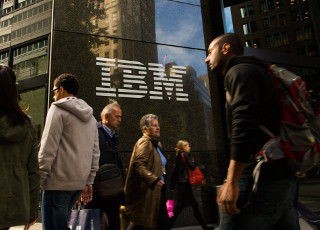 Caídas en el sector industrial y en los sectores sensibles a los tipos de interés que compensaron las ganancias mínimas de las tecnológicas.