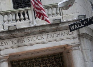 Le CAC 40 progresse timidement avant la reprise de Wall Street