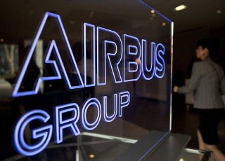 Action Airbus : dans une figure de continuation